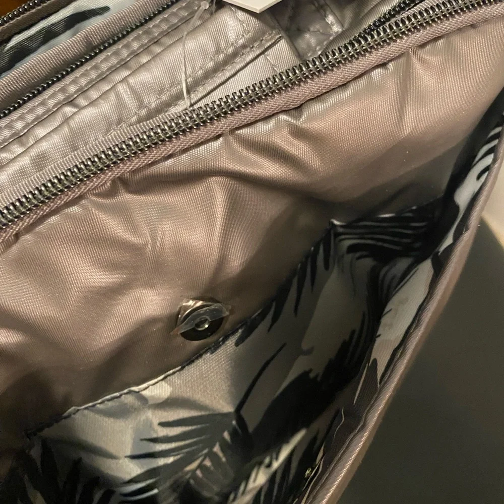 NWT LUG RIDER CROSSBODY BAG - Picture 7 of 14